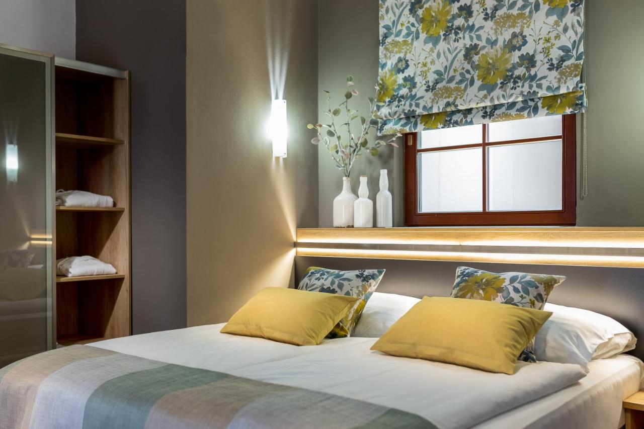 Wine Wellness Hotel Amande Hustopece Exterior photo