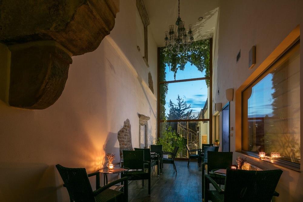 Wine Wellness Hotel Amande Hustopece Exterior photo